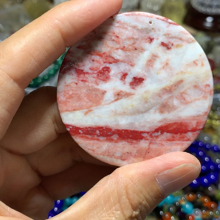 天然辰砂天然朱砂吊坠58mm