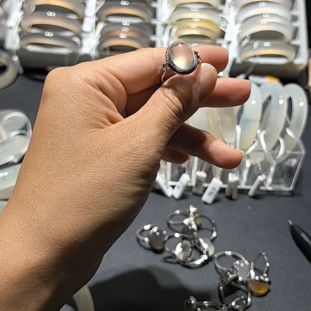 墨***月合金戒指玛瑙/玉髓