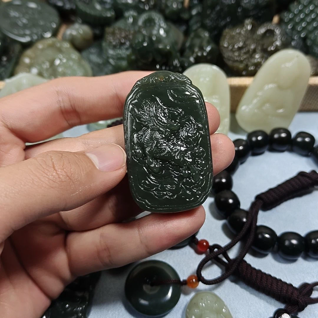 和田玉未镶嵌挂件