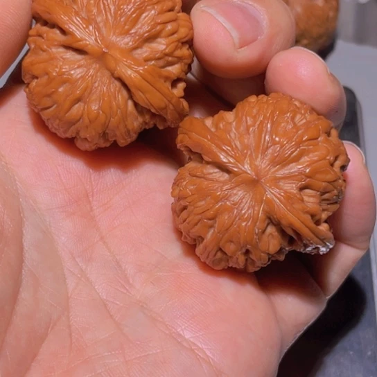 文玩核桃把件骆*磨盘