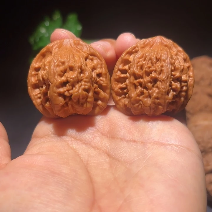 文玩核桃吊坠文玩核桃吊坠望月39