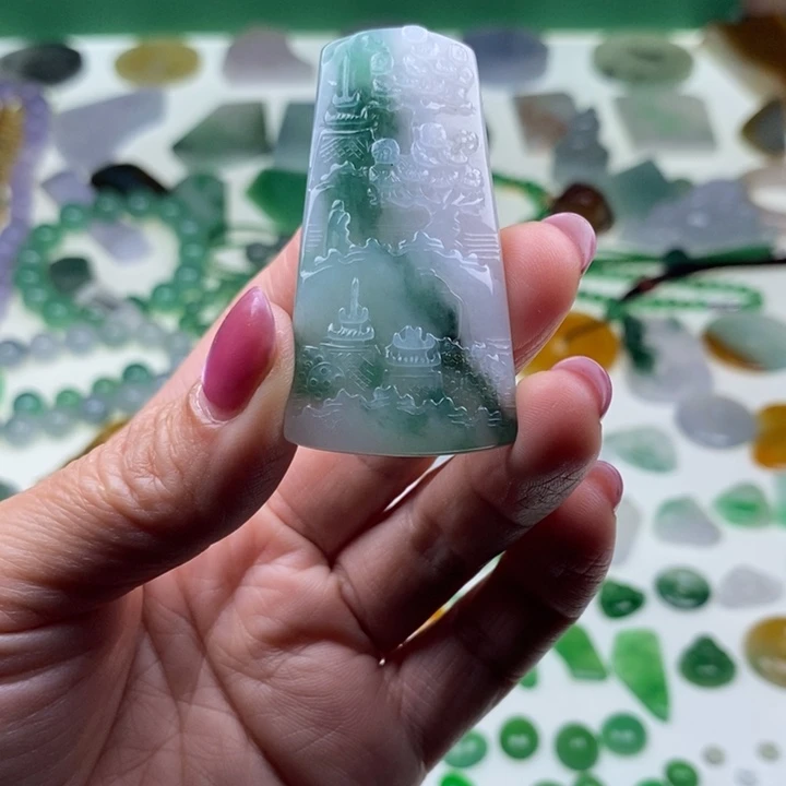 翡翠未镶嵌挂件天然翡翠