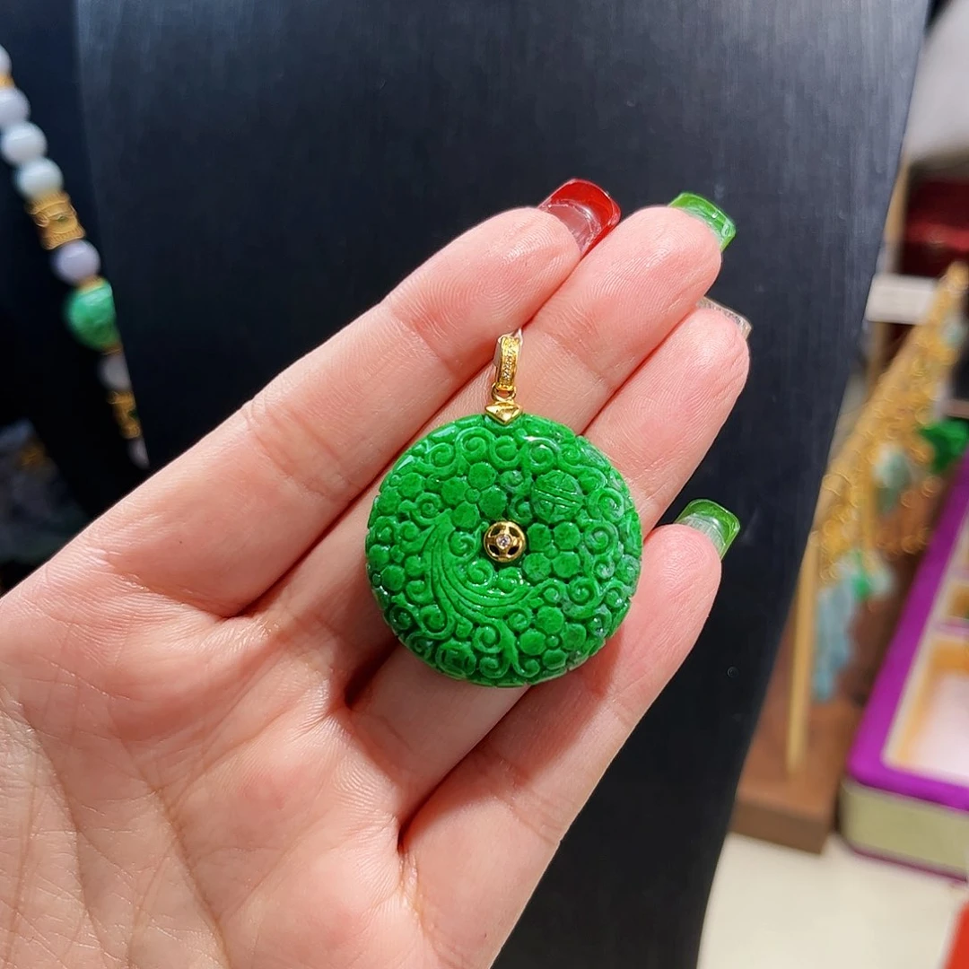 【闪购商品】翡翠吊坠(不含链)18K金镶嵌平安扣