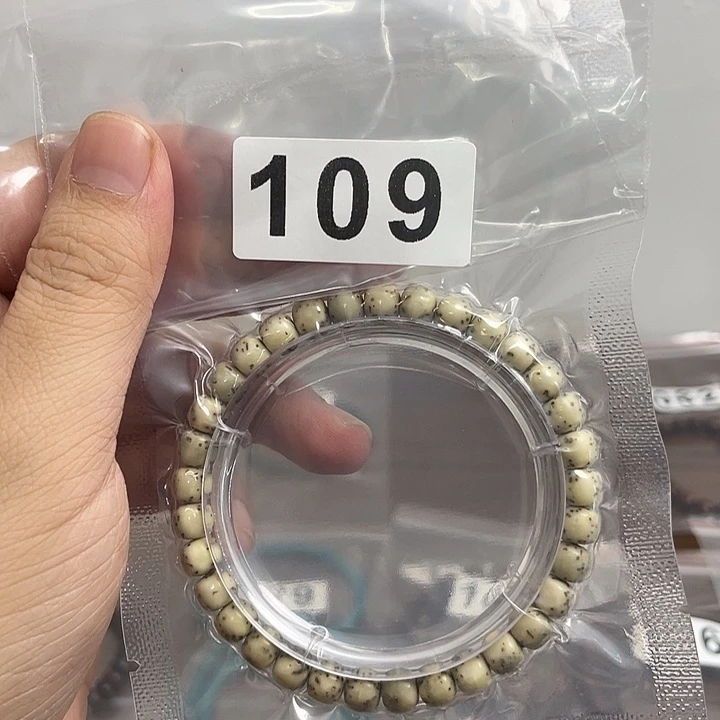 白玉菩提吊坠海*.河豚星月