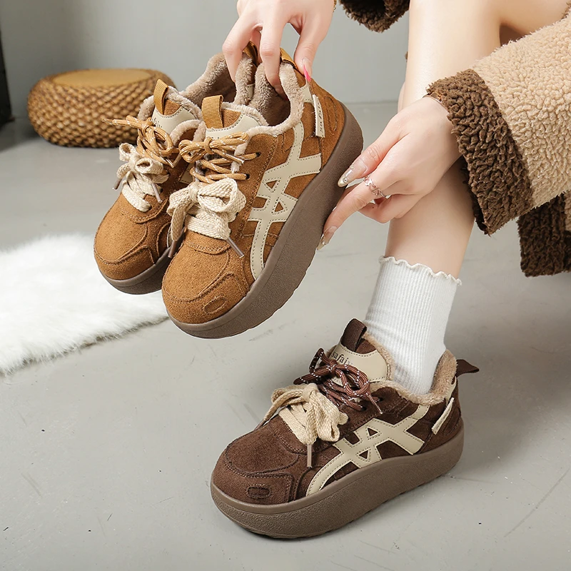 秋冬保暖厚底休闲运动鞋软底百搭时尚增高透气女鞋加绒加厚女鞋