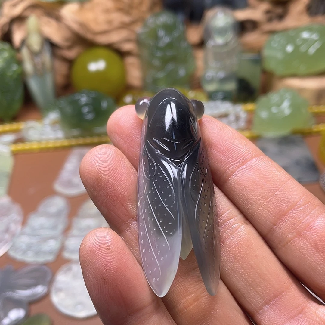 未镶嵌蛇纹石玉颈饰