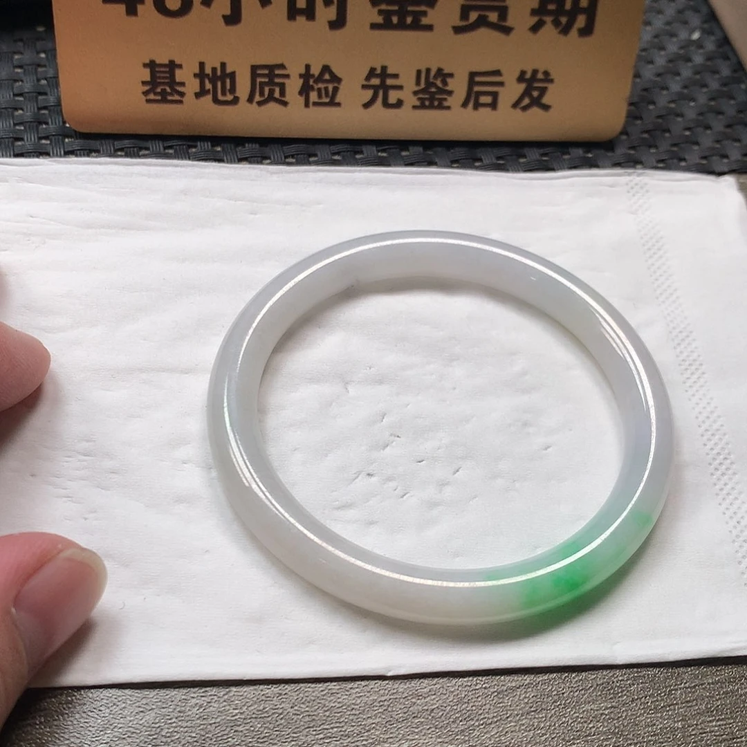 颈饰未镶嵌翡翠53.5圆条 有纹
