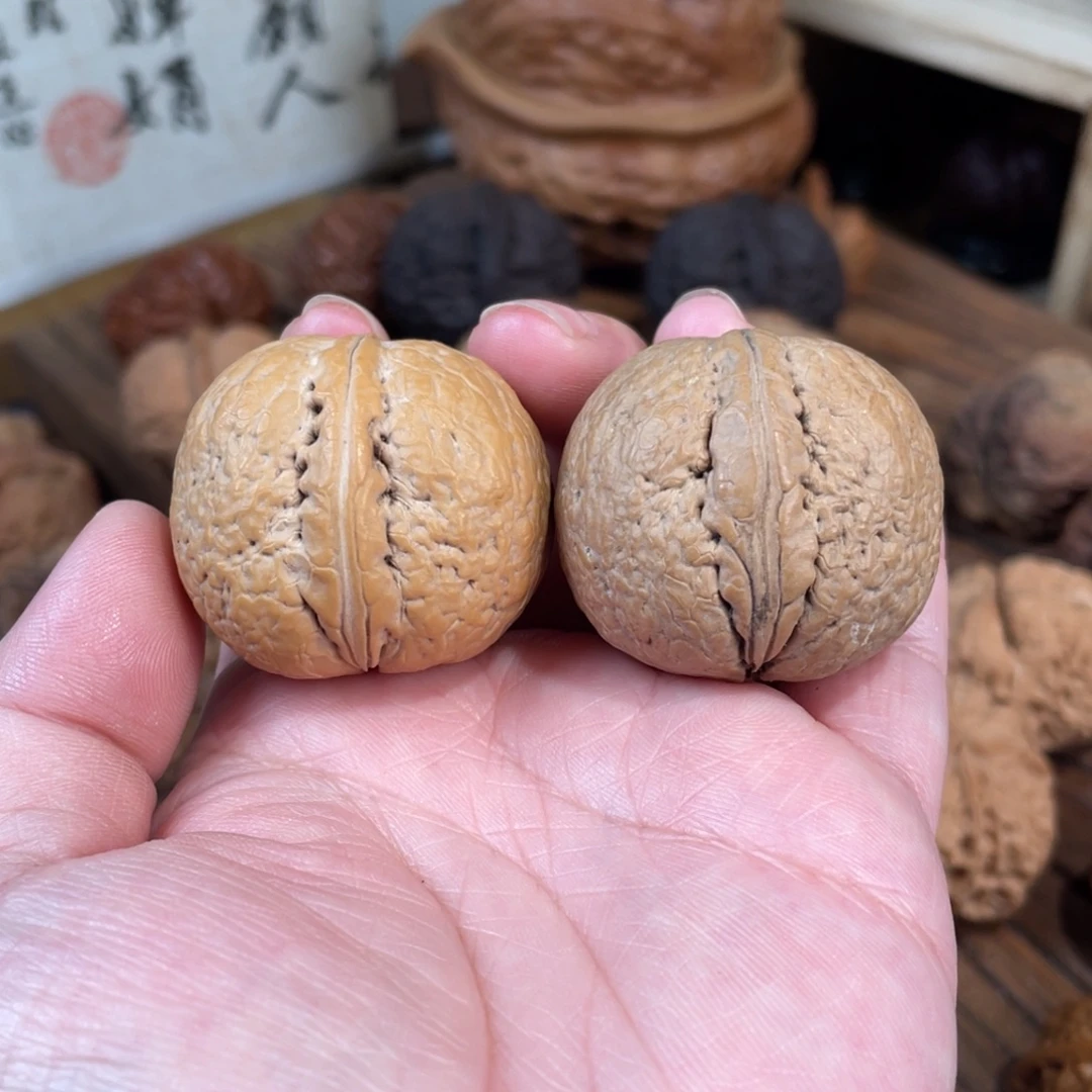 白***望文玩核桃把件光头强