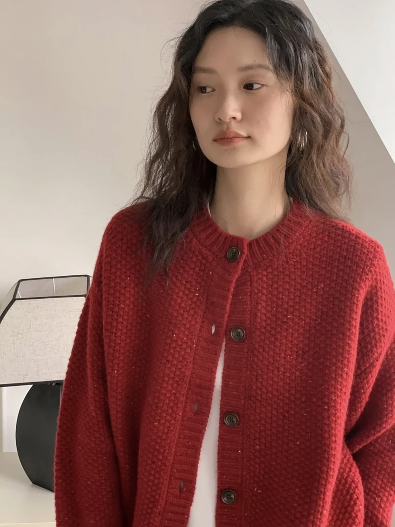 红色的热烈氛围感谁懂！圆领加厚宽松针织开衫9719