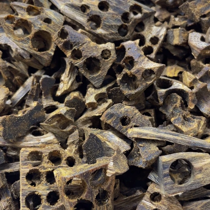 -***1沉香沉香碎屑透顶绿碎料300g