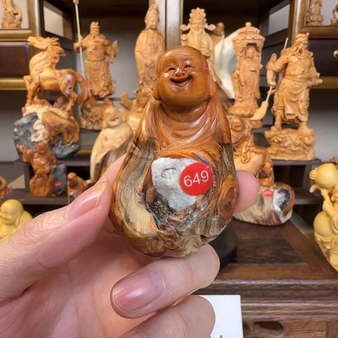 崖柏小木匠艺雕一物一拍