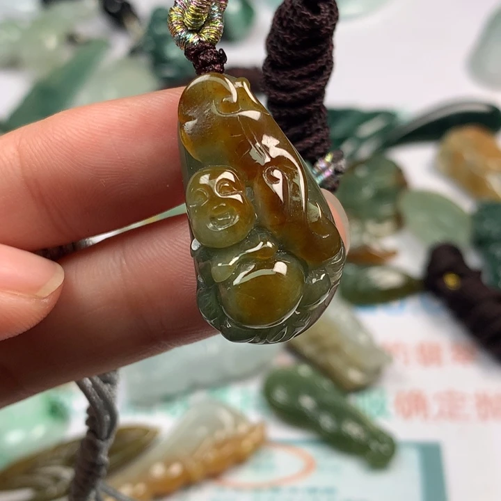 翡翠未镶嵌颈饰翡翠