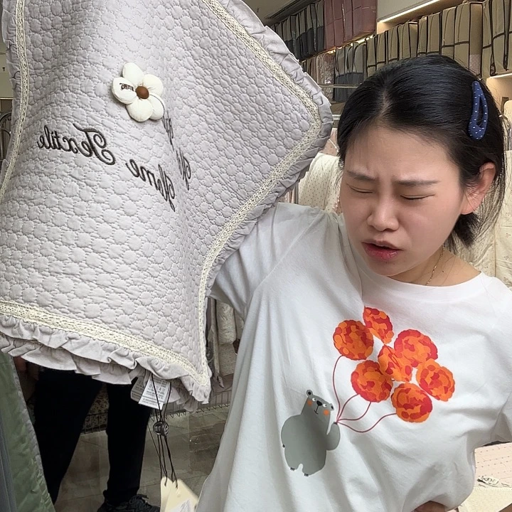45/45抱枕套灰色小花