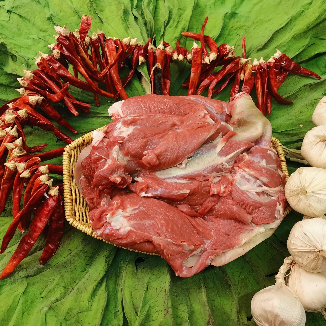 【纯肉】羊肉：正宗散养黑山羊纯肉真空锁鲜发货羊肉
