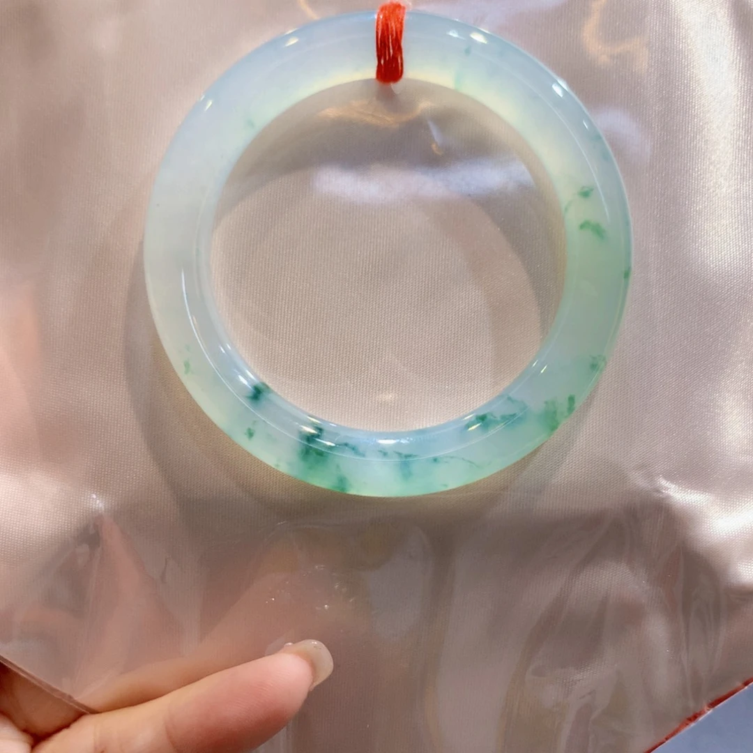 翡翠未镶嵌手镯翡翠手镯