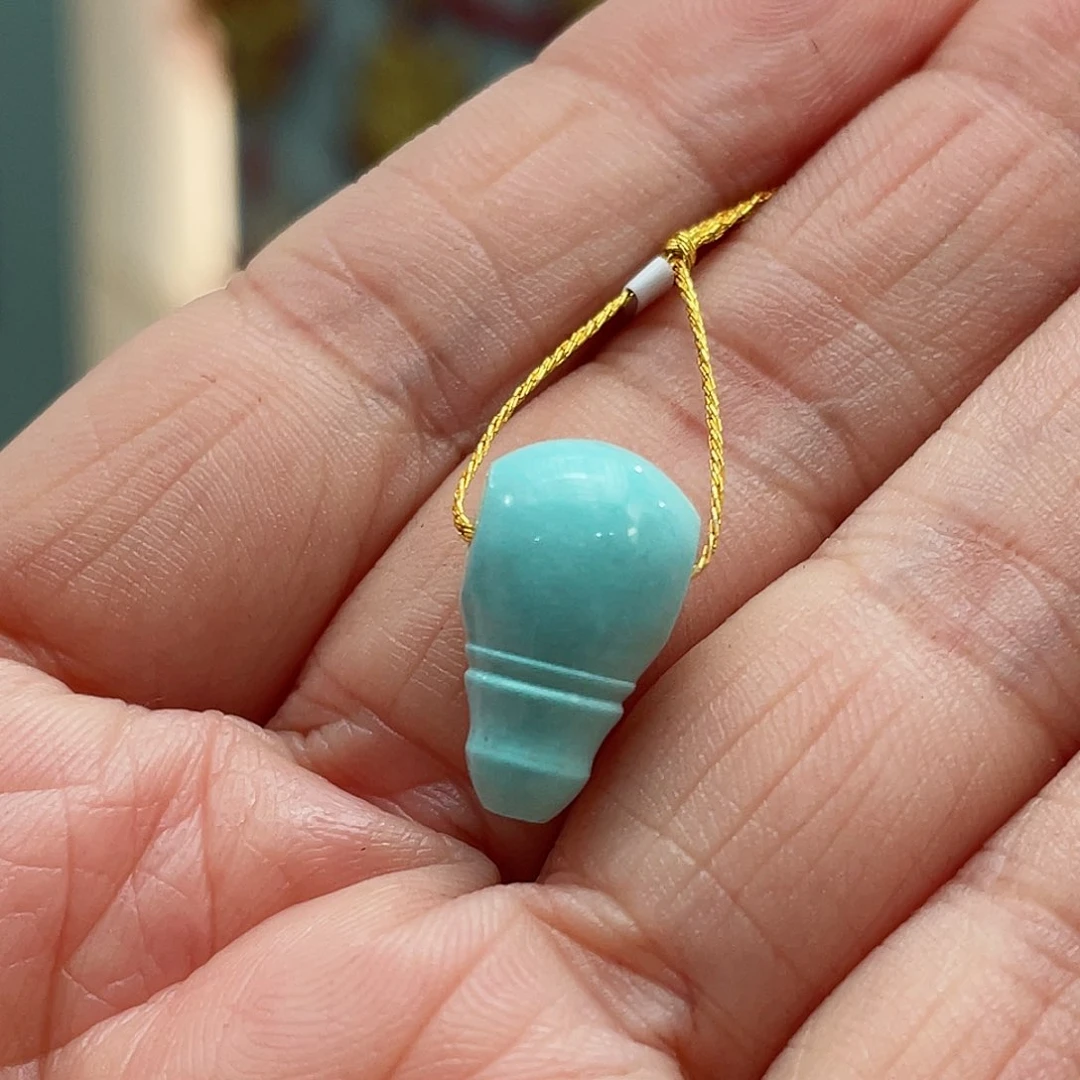 绿松石颈饰未镶嵌