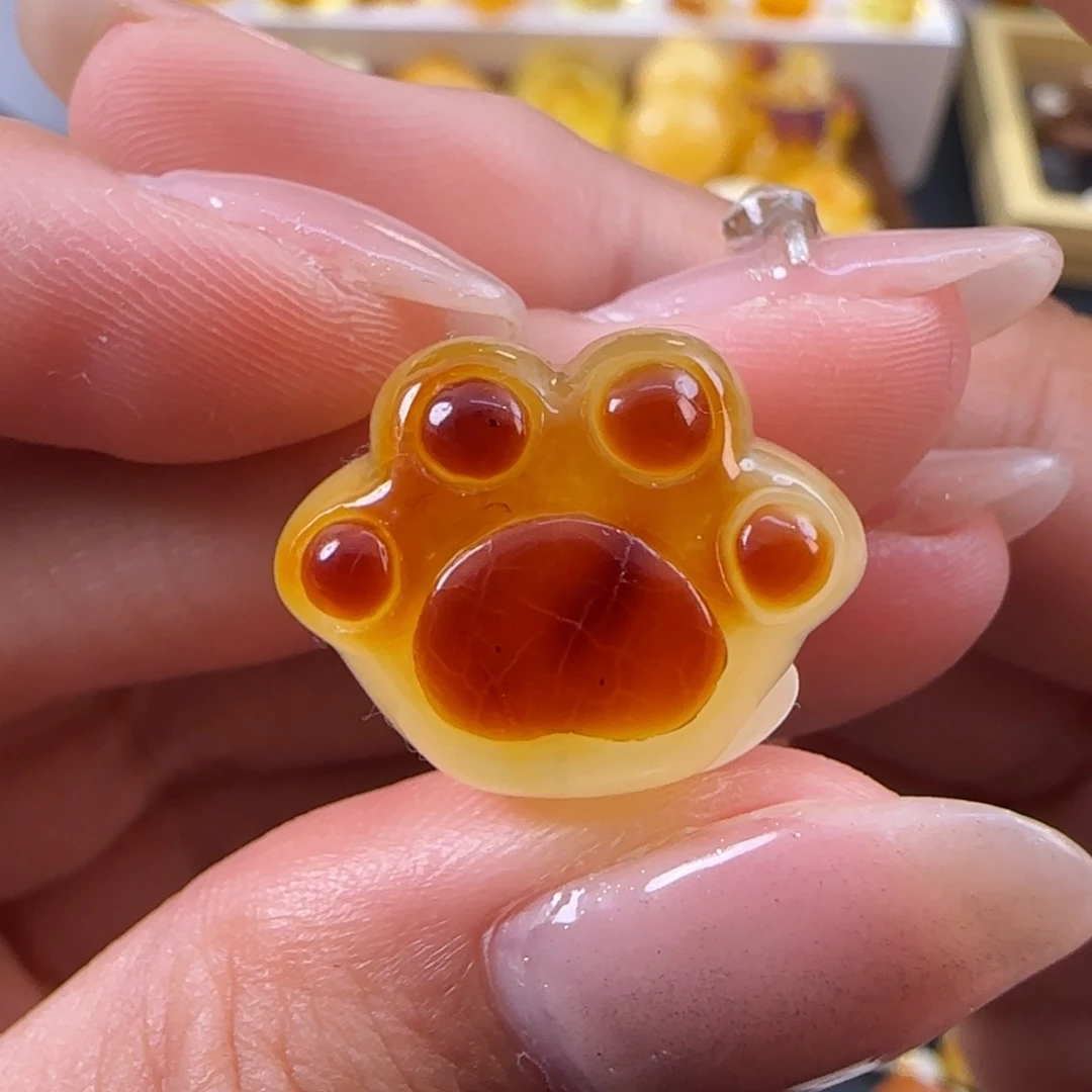 琥珀未镶嵌珠宝奇石