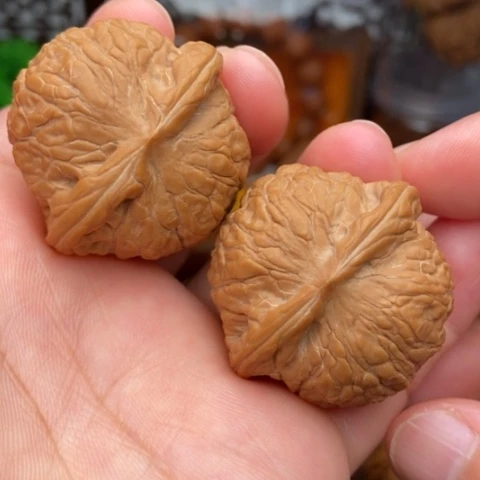 文玩核桃吊坠乾隆磨36全品