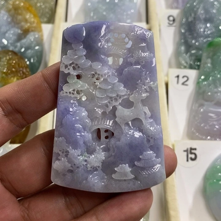 颈饰未镶嵌翡翠山水