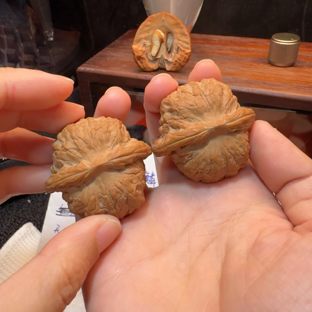 文玩核桃把件42+全品血麒麟