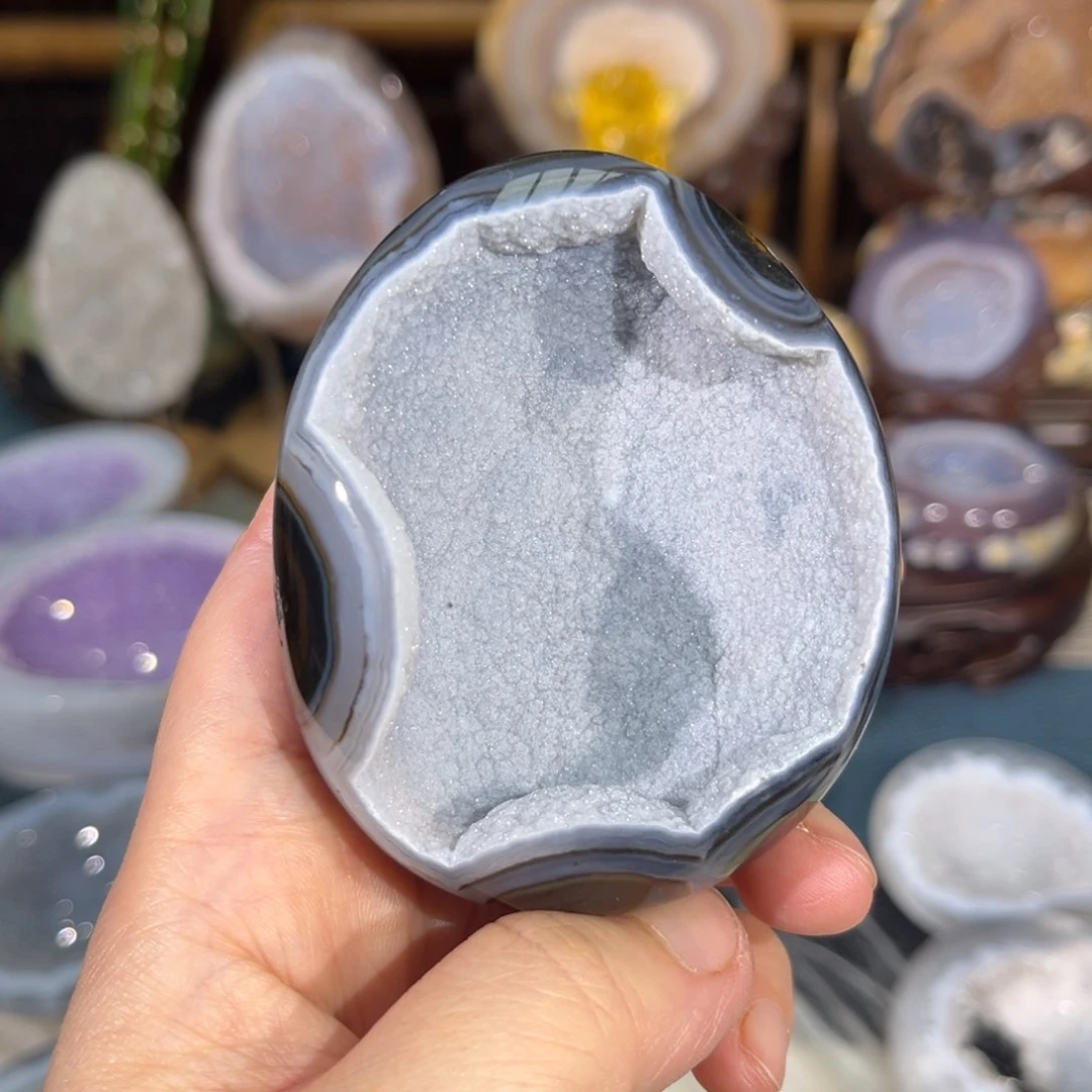 未镶嵌水晶大型摆件（非配饰）