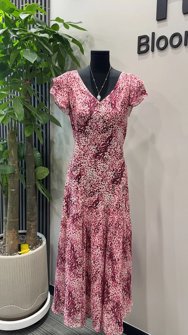 Remi[粉豹纹]夏季连衣裙v领斜裁连衣裙