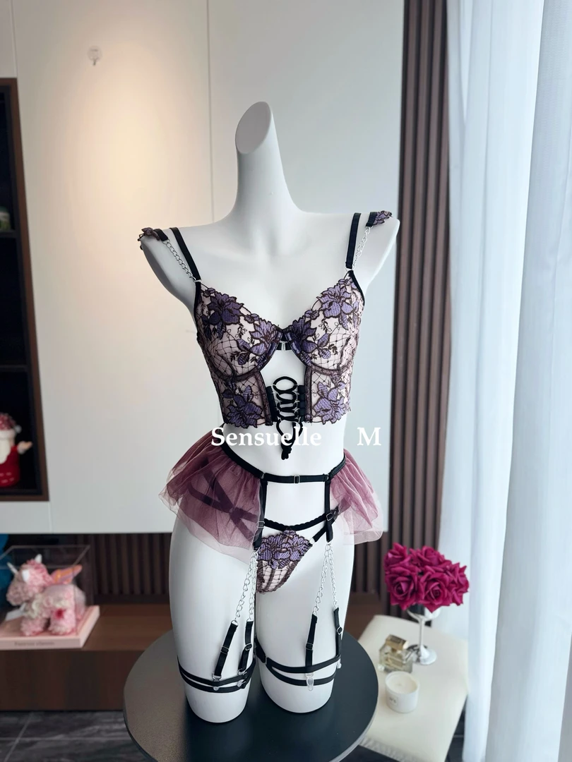 Sensuelle  M蝶恋序 紫色法式显瘦轻奢时尚修身气质性感套装