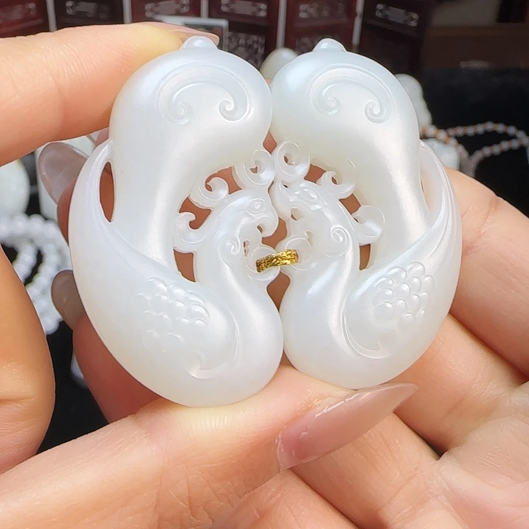 和田玉未镶嵌颈饰定制发货