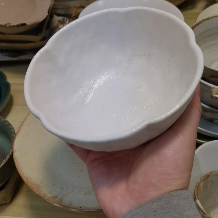 瓷片微瑕石头纹面碗两个一组