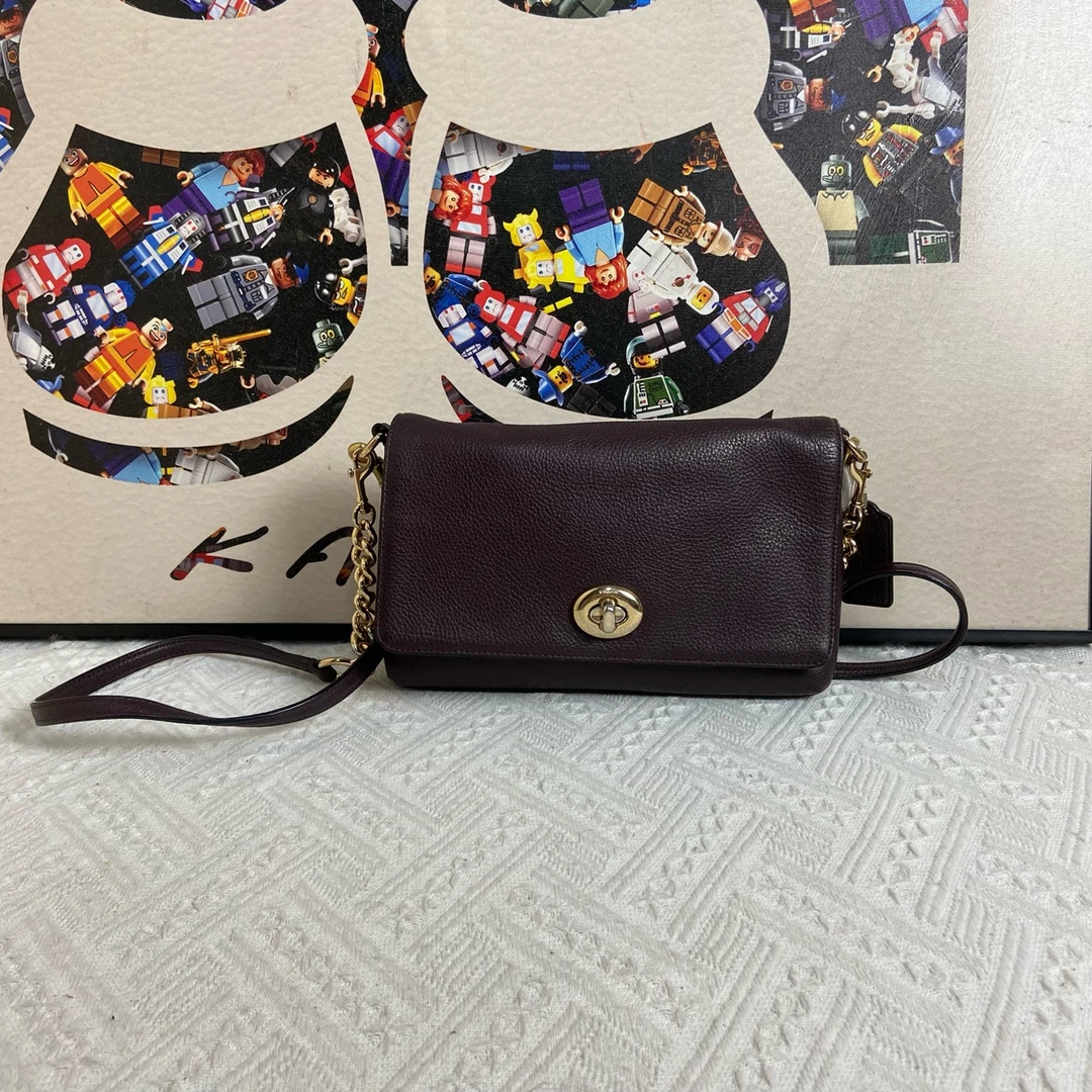95新 COACH/蔻驰 19716斜挎包