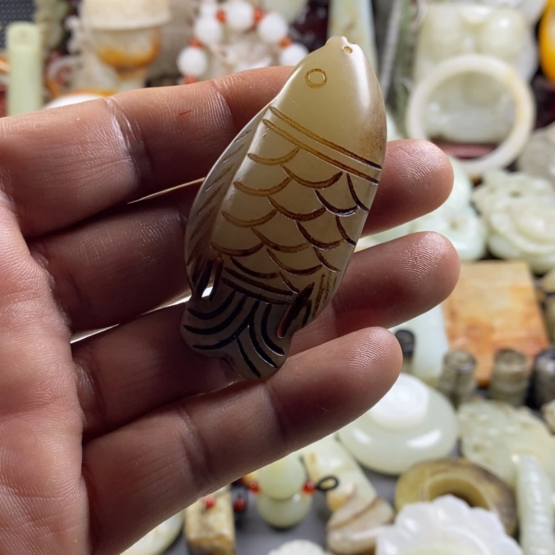 和田玉（糖玉）未镶嵌颈饰