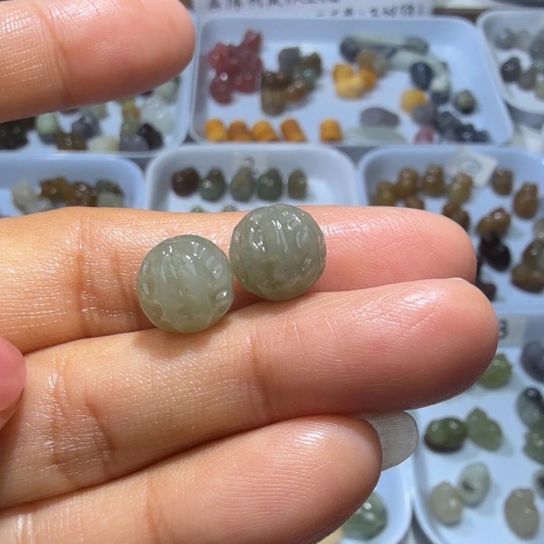 和田玉未镶嵌珠宝奇石