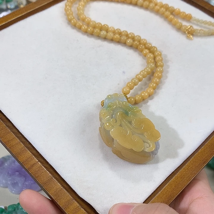 翡翠未镶嵌颈饰翡翠吊坠