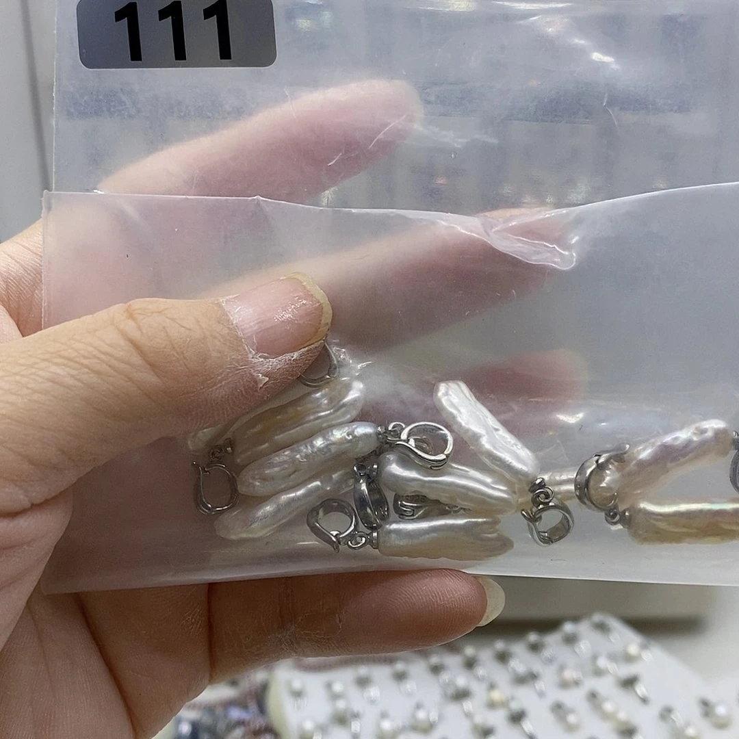 合金耳饰淡水珍珠