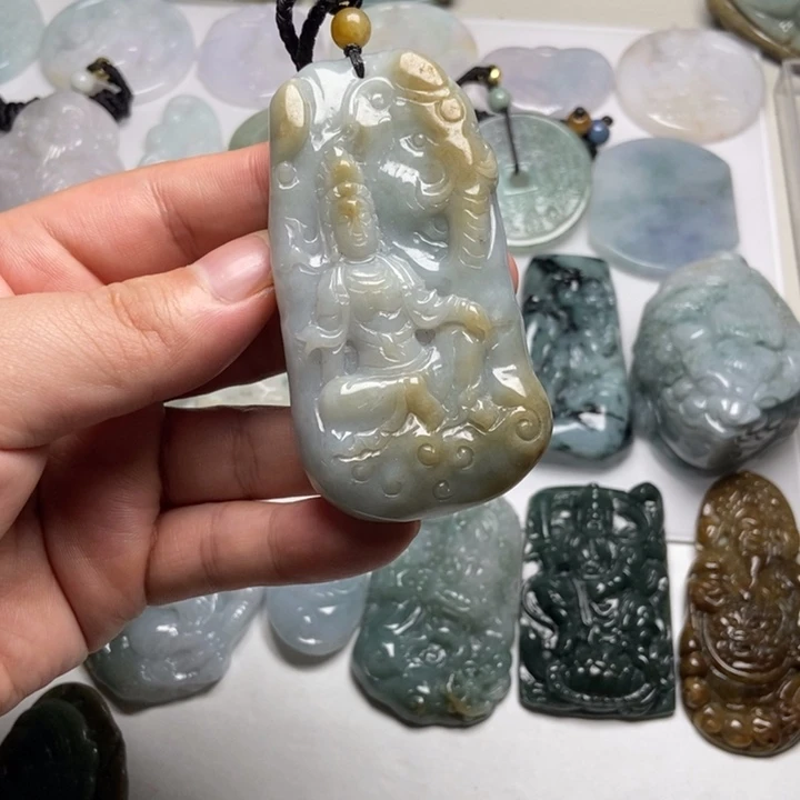 翡翠未镶嵌颈饰普贤36