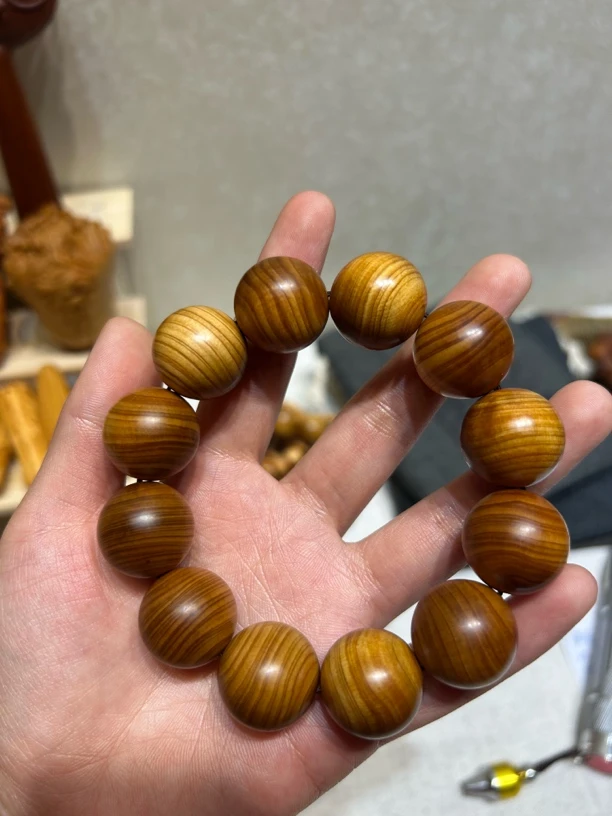 太行崖柏陈化崖柏抛光2.0手串