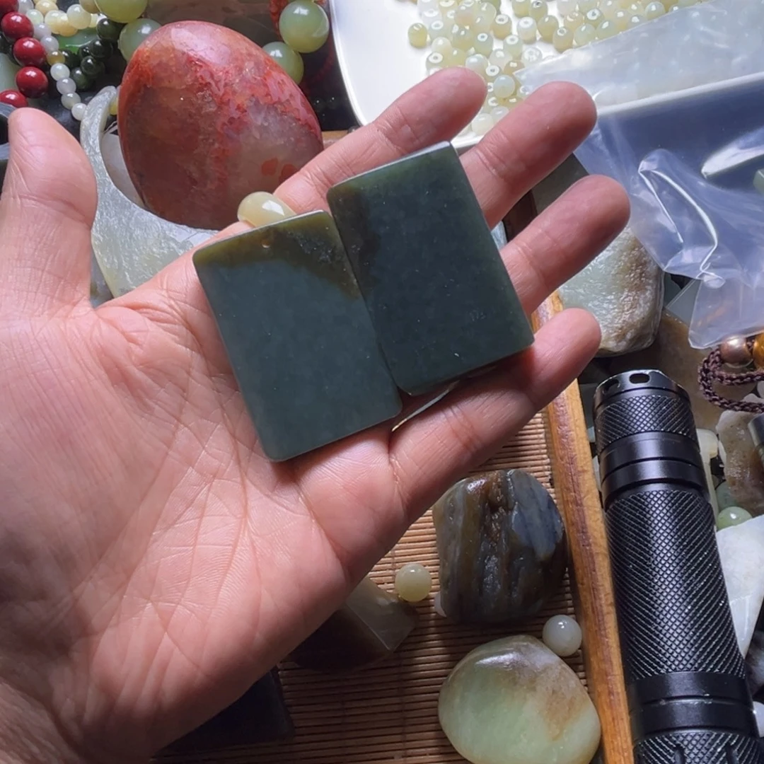 张***岁和田玉（糖玉）未镶嵌挂件