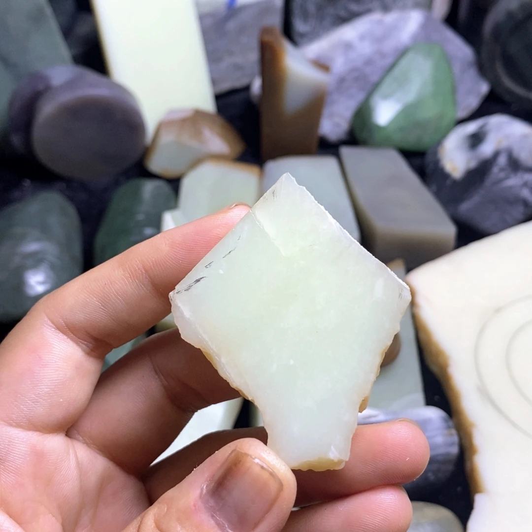 程***一和田玉未镶嵌挂件