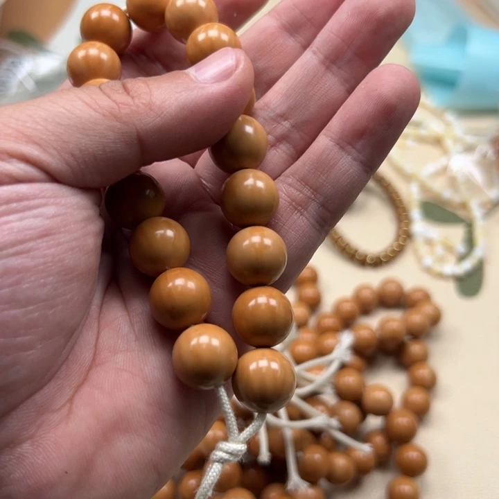 白玉菩提手串黄色5066