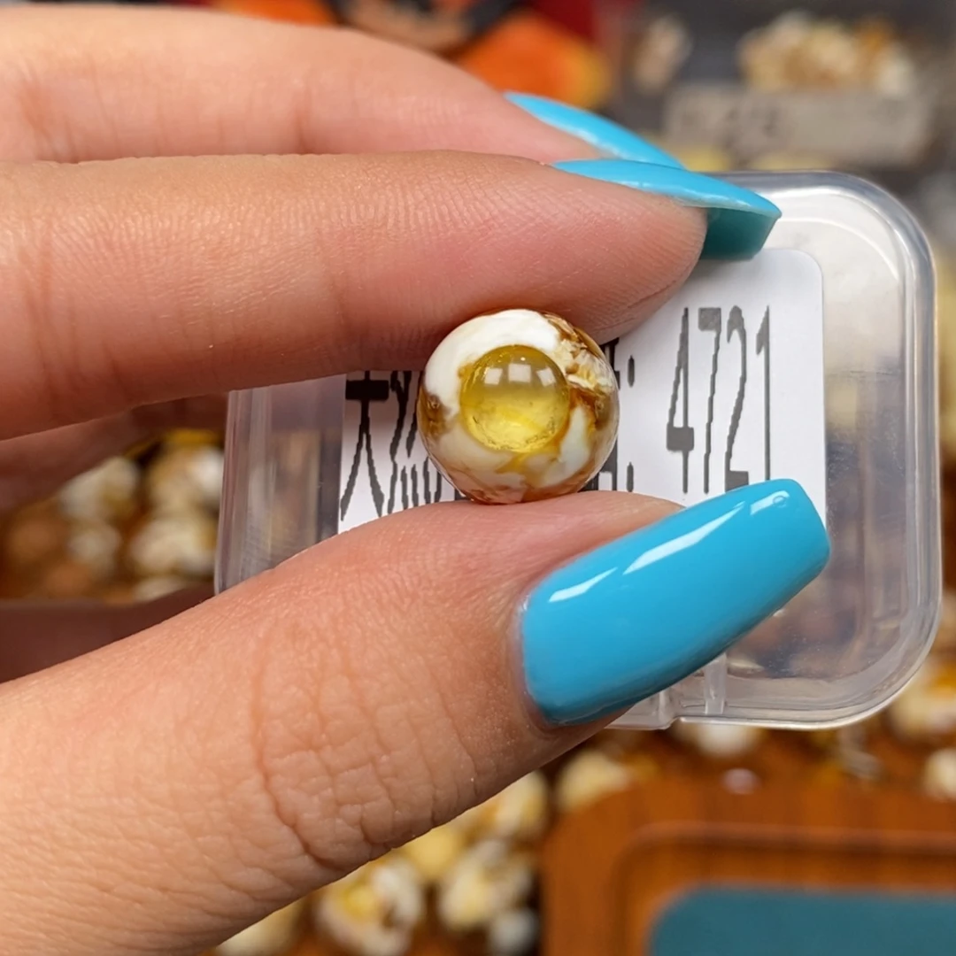 蜜蜡未镶嵌珠宝奇石4721