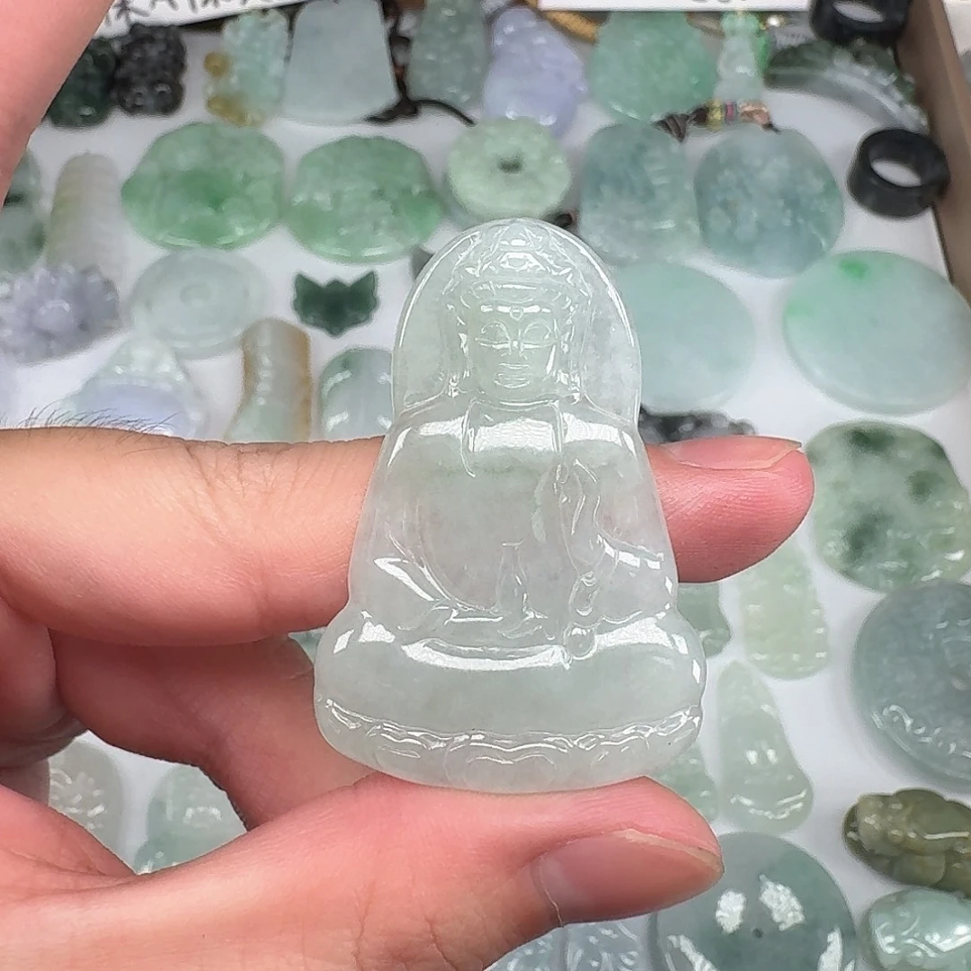 ****己翡翠未镶嵌颈饰天然翡翠