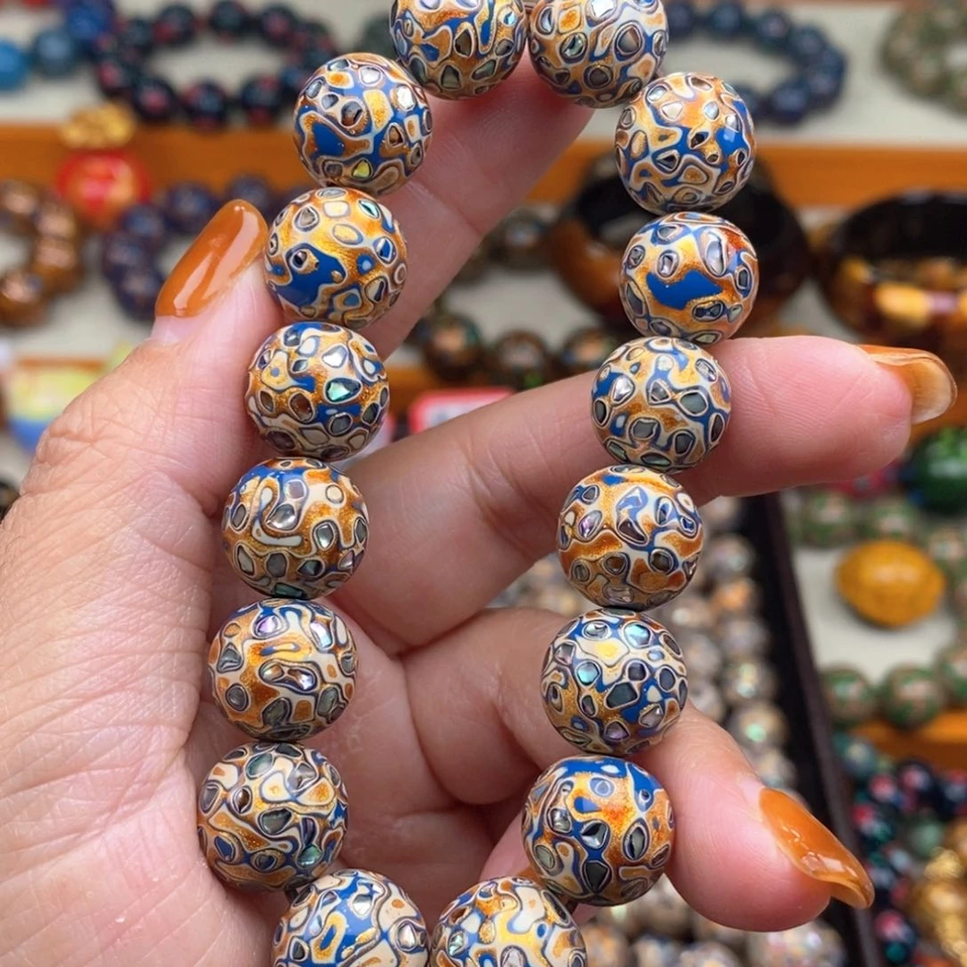 1.2蓝金罗甸手串。