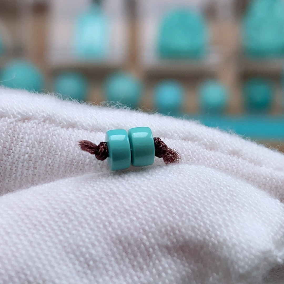 绿松石未镶嵌珠宝奇石4.4mm