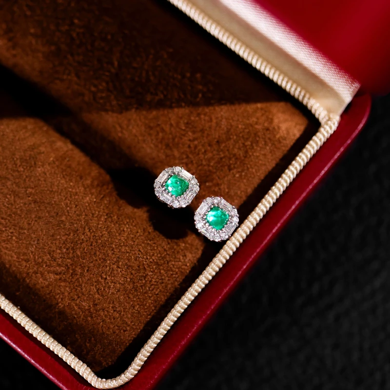 【老爸评测】铂金25分祖母绿钻石耳钉PE0022