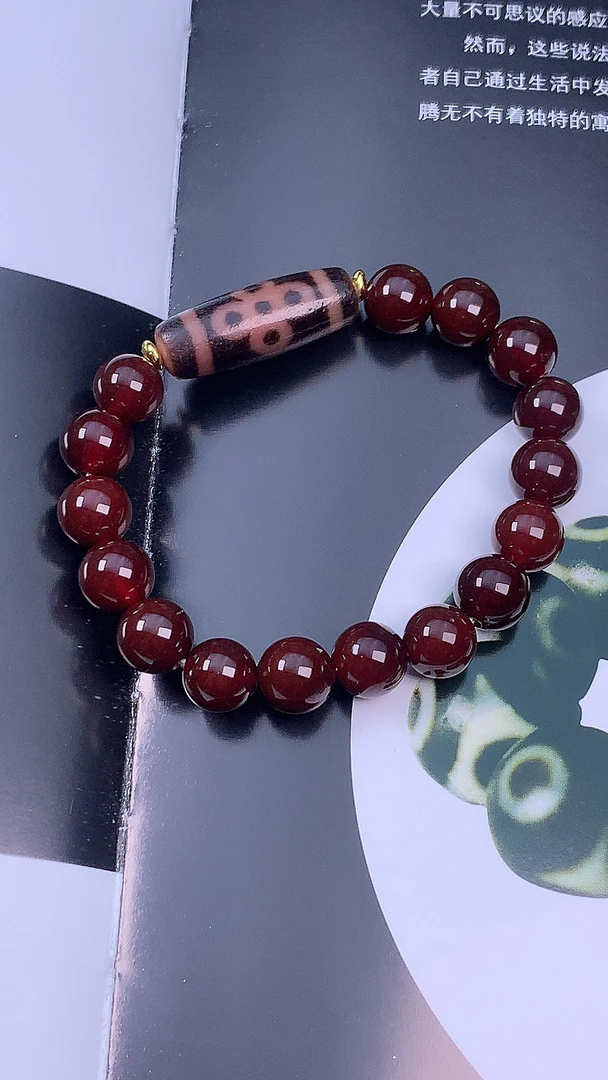 小尺寸红肉五眼闪电加天然车厘子红玛瑙珠珠手串弹力绳高雅气质