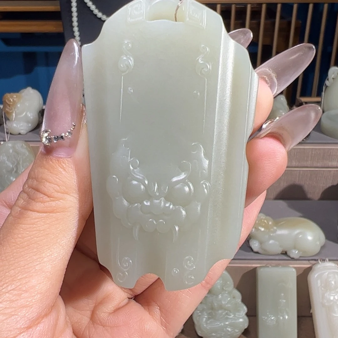 和田玉（糖玉）未镶嵌颈饰