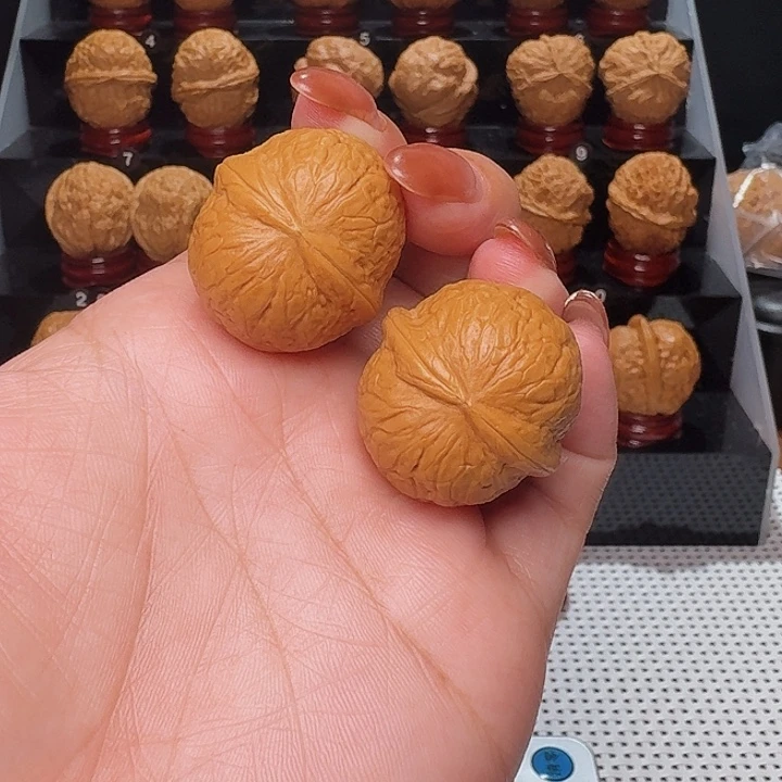 文玩核桃把件手捻晶玉-…………09