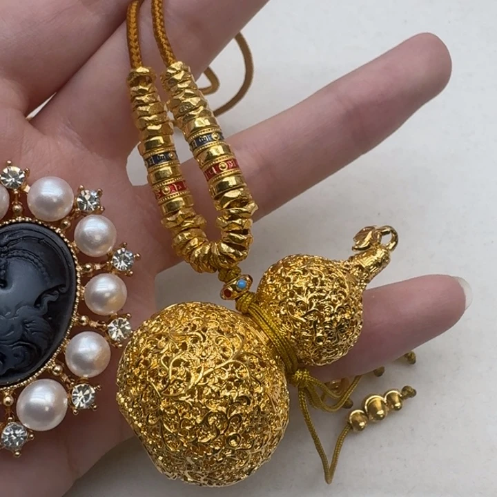 颈饰未镶嵌淡水珍珠