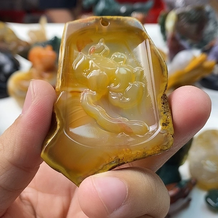 合金颈饰玛瑙/玉髓