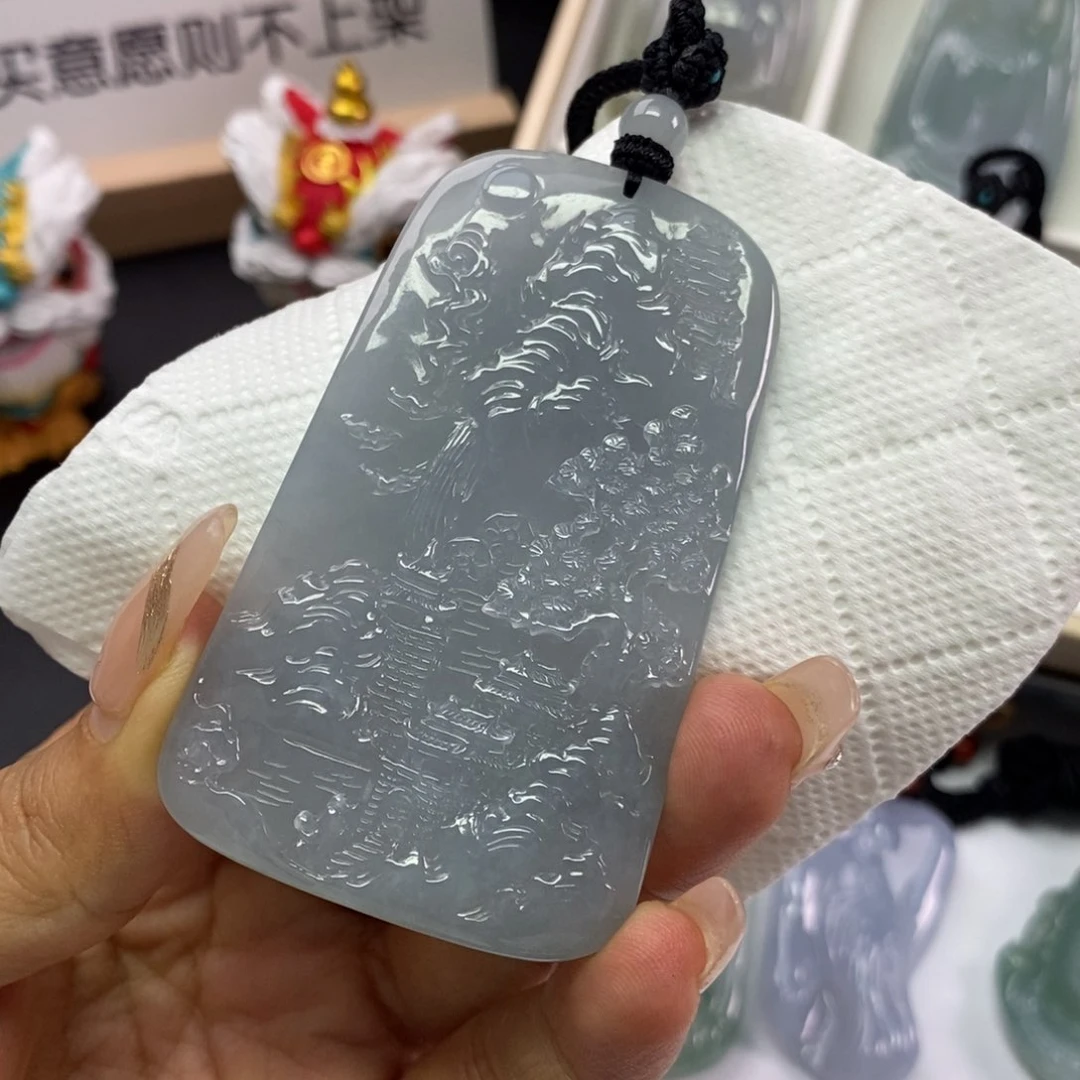 翡翠挂件未镶嵌翡翠